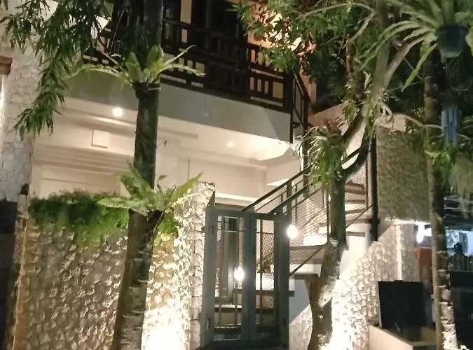 ゲストハウス Gading Loft Bali